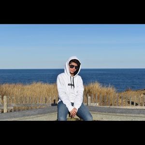 Meet your Posher, Gustavo